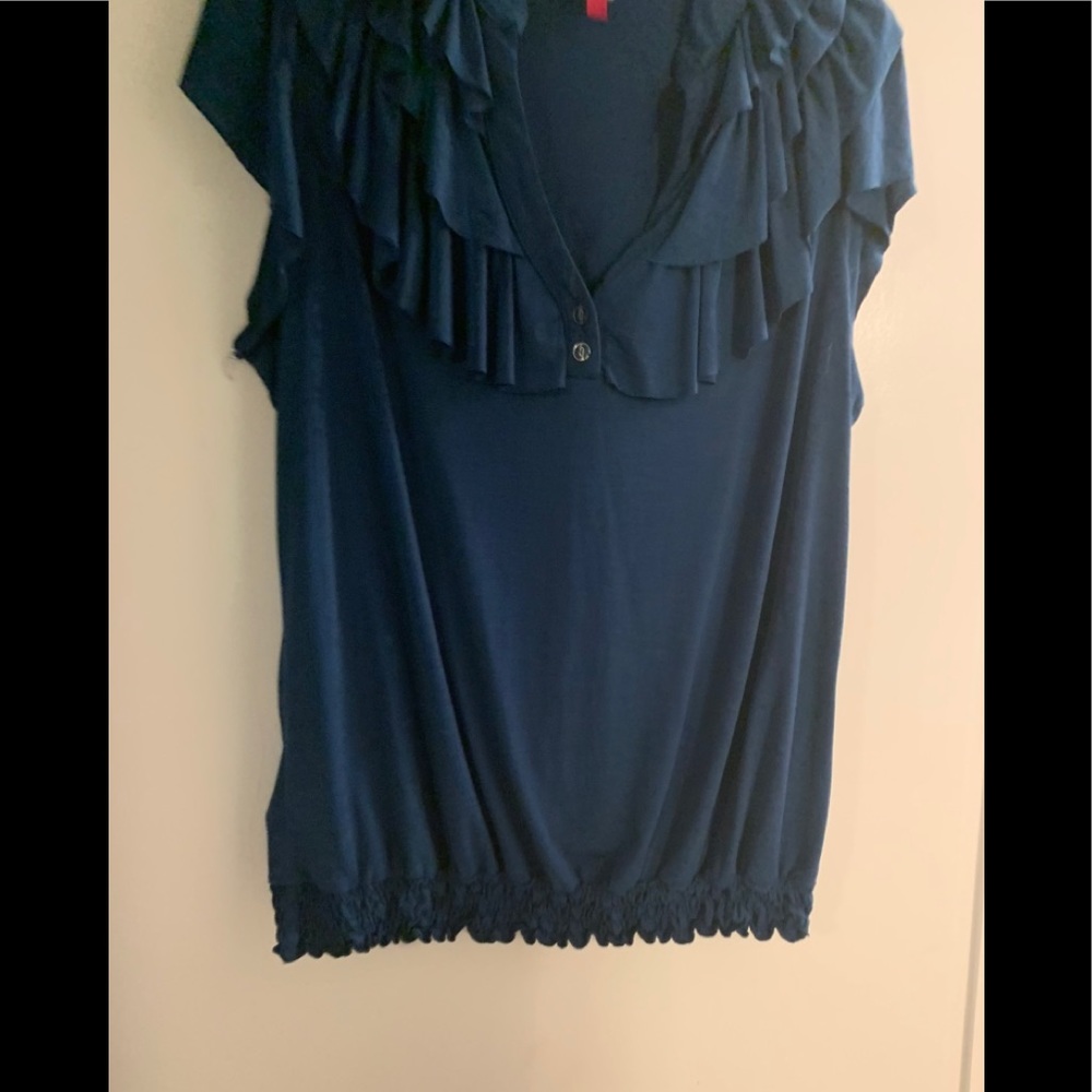 Shirt - Picture 1 of 3